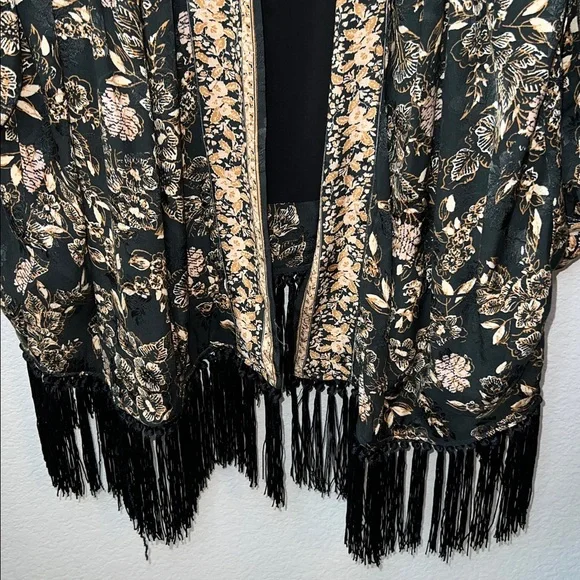 Free People Kaelin Embroidered Floral Fringe Kimono Open Jacket Size M - Picture 9 of 15